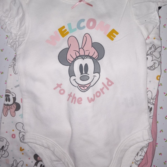 DISNEY BABY: Baby Girl's Minnie Mouse 5pc Set Layette Set - Picture 5 of 7
